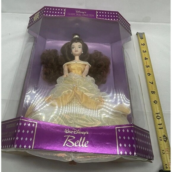 Disney Princess "Belle" A Classic Doll Collection from Beauty and the Beast - Picture 16 of 16